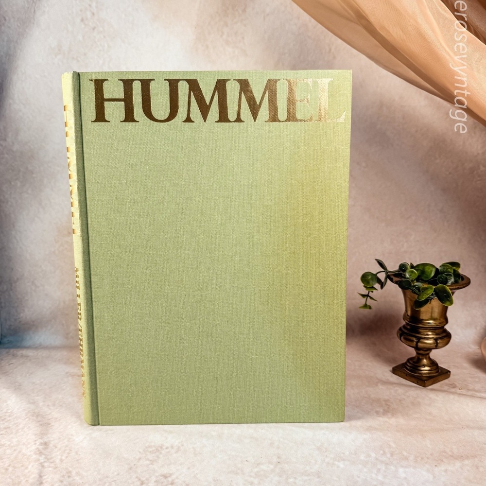 Hummel: The Complete Collector's‎ Guide - Picture 2 of 11